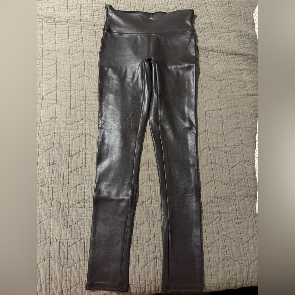SPANX Faux Leather Leggings - Picture 2 of 8